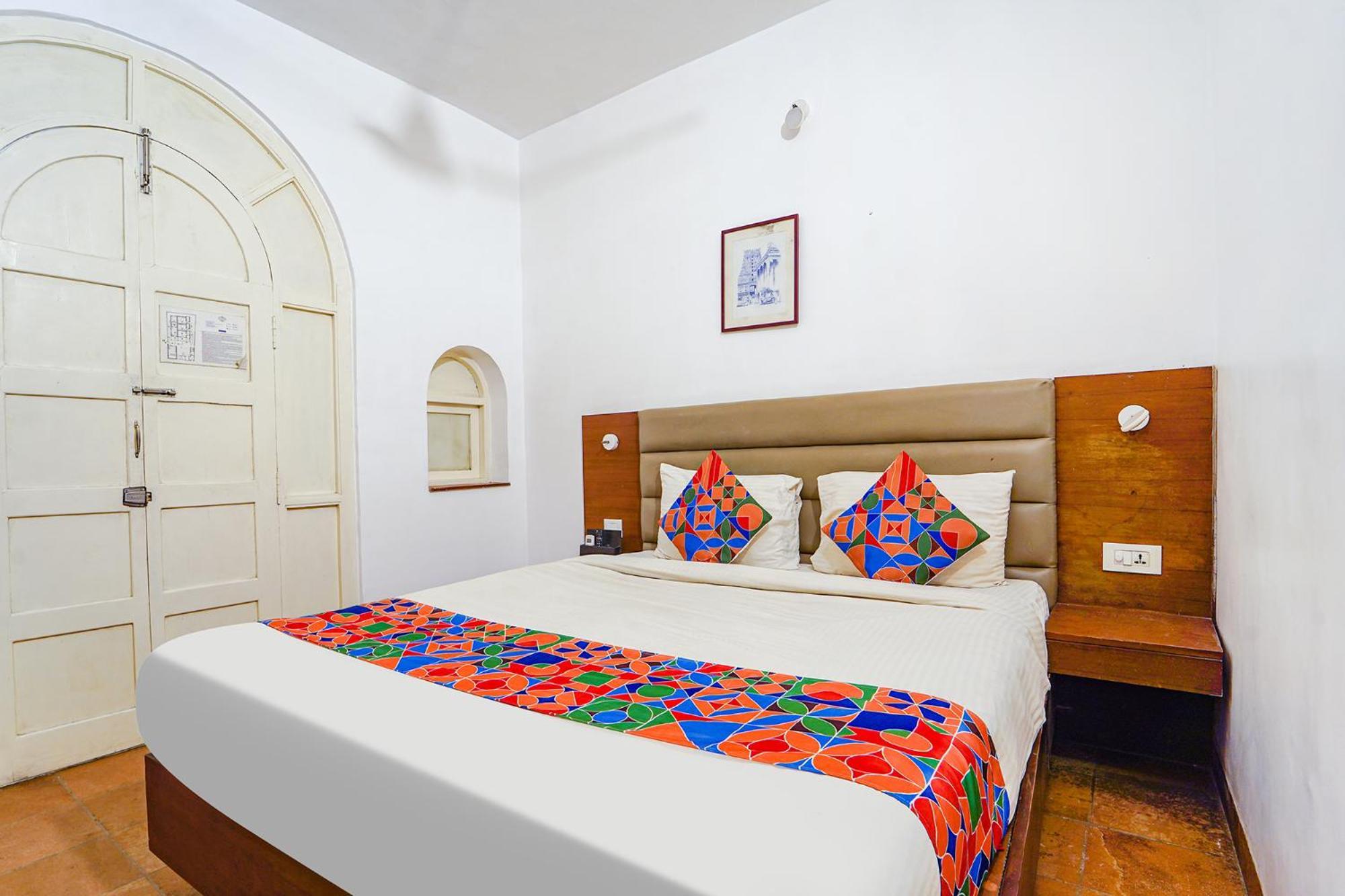 Fabexpress Le Aham Boutique - Auroville Beach - 600M Pondicherry Exterior foto